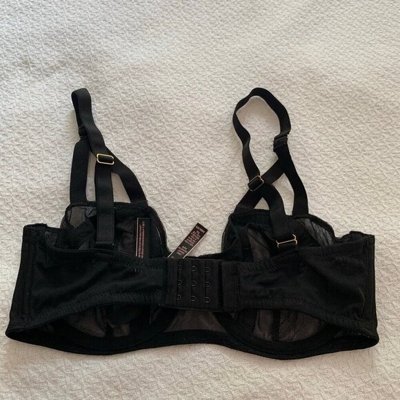 Victoria's Secret 34DD very sexy unlined balconet underwire bra - Picture 4 of 9